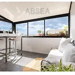 Center Cozy Floor Air Conditioning 1 Bedroom *